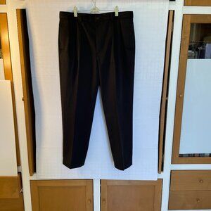 Brooks Brothers Chino -Elliot,Pleated Front, no cuffs Black Size 37/30, 100%cott